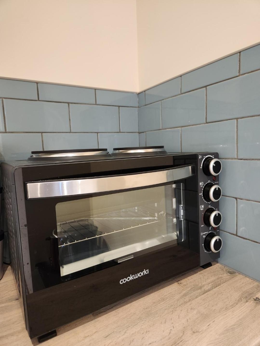 Ifield Ensuite Studio Flat Crawley-Gatwick מראה חיצוני תמונה